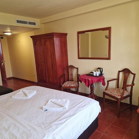 Hotel Francesca Temeşvar Dış mekan fotoğraf