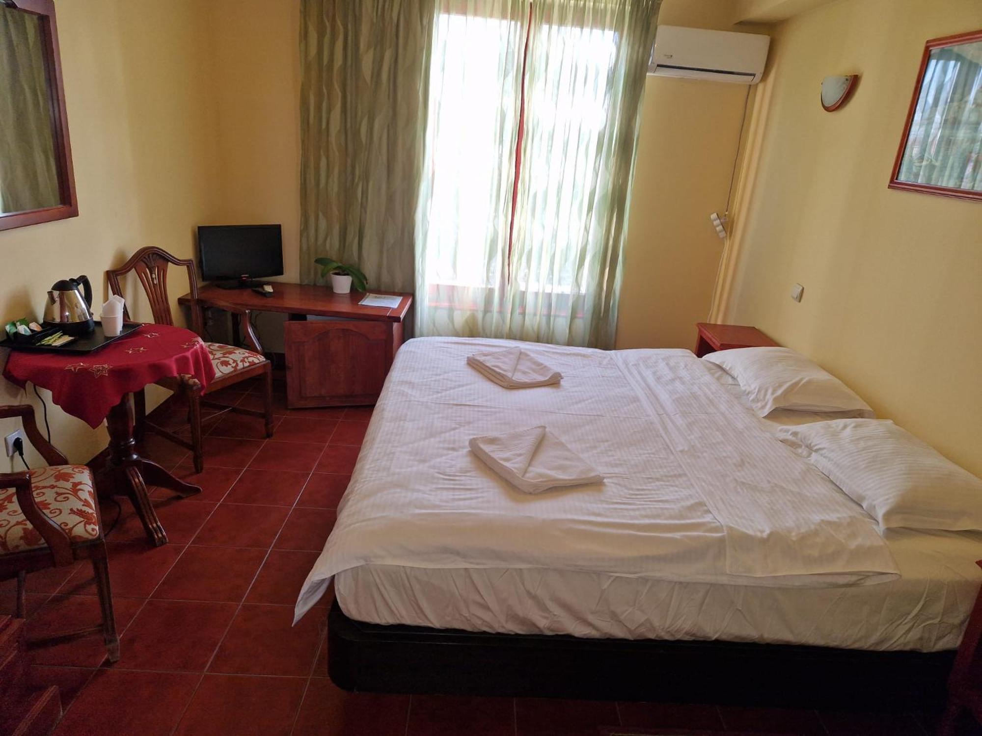 Hotel Francesca Temeşvar Dış mekan fotoğraf