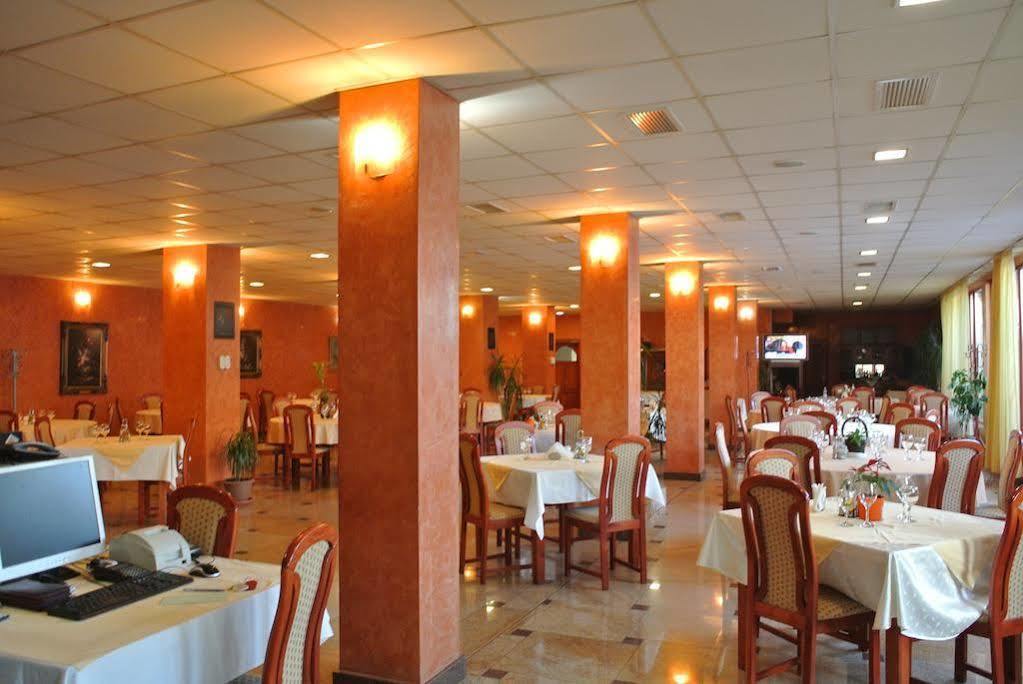 Hotel Francesca Temeşvar Dış mekan fotoğraf